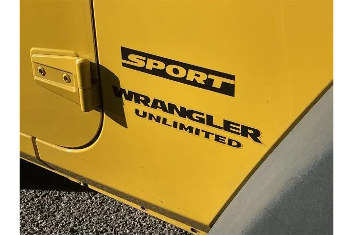 $15999 : Jeep Wrangler Unlimited 2015 image 3
