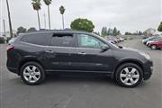 $13995 : 2017 Traverse LT thumbnail