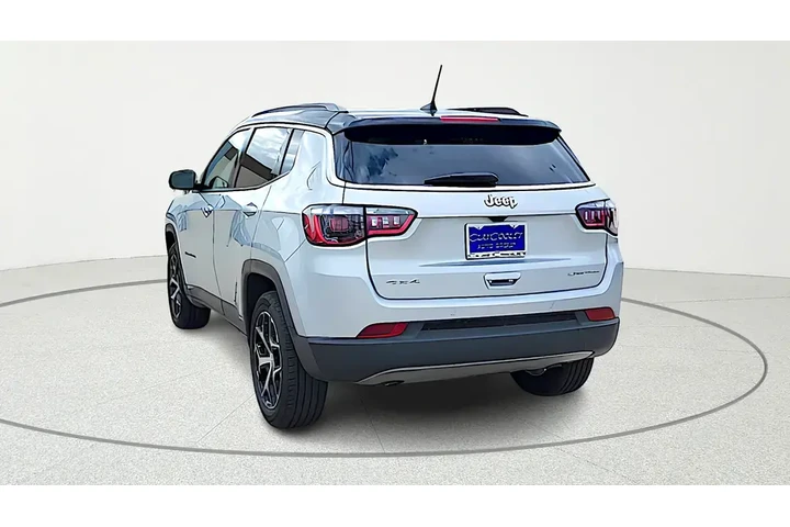 $21795 : Jeep Compass 2024 4x4 Limite image 6