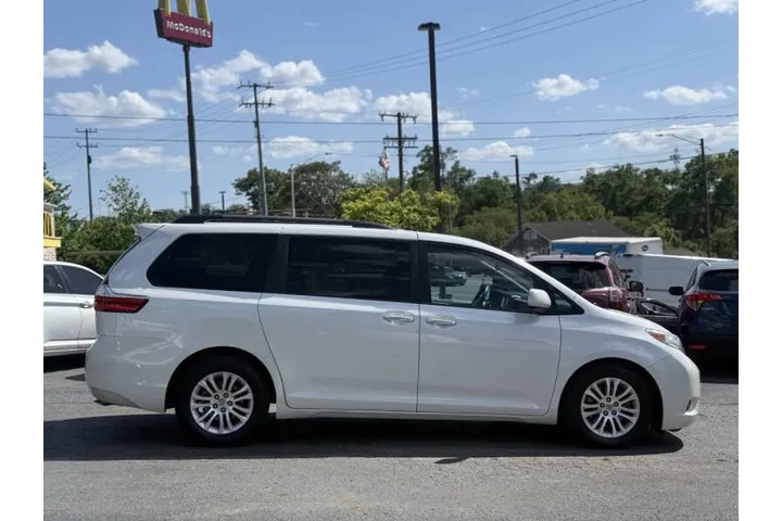 $17995 : 2015 Sienna XLE Premium 8-Pas image 6