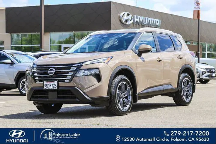 $22992 : Nissan Rogue 2024 AWD SV 4dr image 1