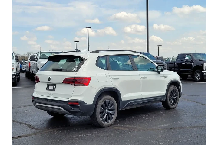 $20541 : Volkswagen Taos 2023 S 4dr S image 4