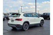 $20541 : Volkswagen Taos 2023 S 4dr S thumbnail