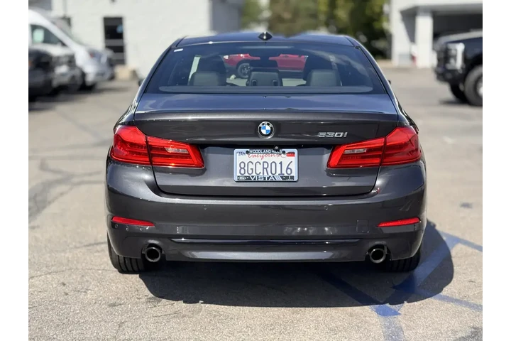 $14992 : BMW 5 Series 2018 530i 4dr S image 8
