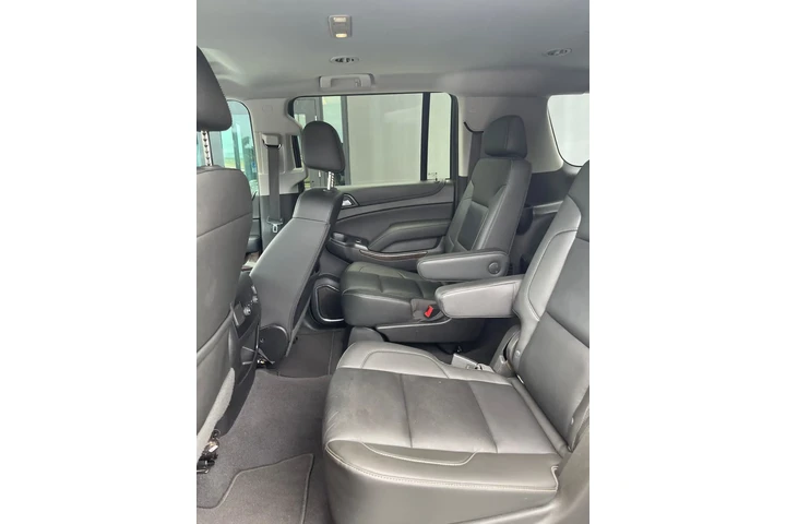 $26500 : Chevrolet Suburban LT image 6