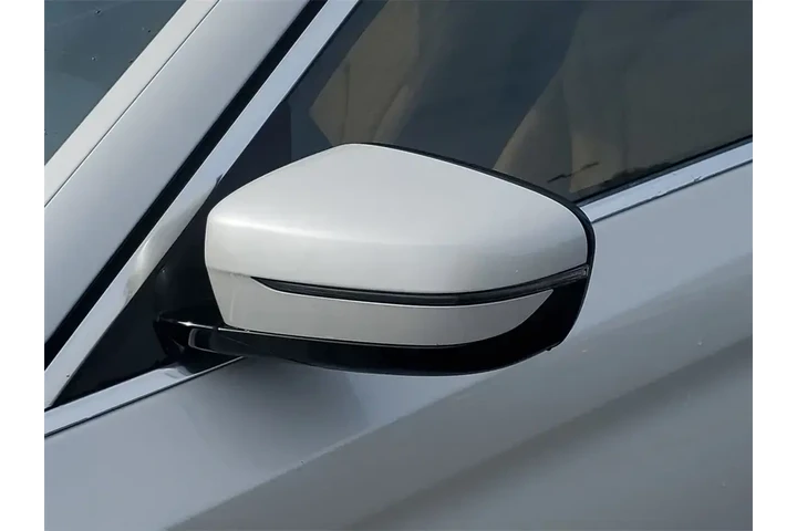 $39931 : BMW 5 Series 2023 530i 4dr S image 2