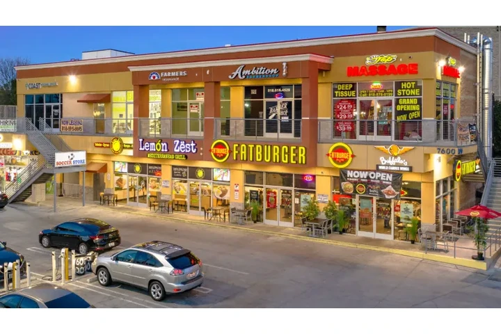 $2800 : COMMERCIAL SPACE FOR RENT image 4