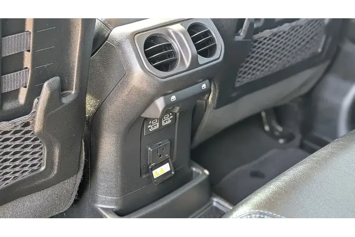 $31295 : Jeep Wrangler 2023 4x4 Rubic image 5