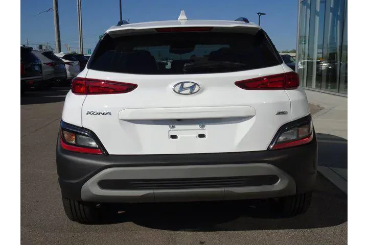 $23139 : Hyundai KONA 2023 AWD SEL 4d image 4