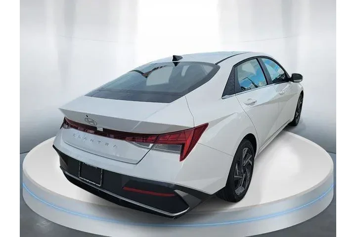 $20575 : Hyundai ELANTRA 2025 SEL Con image 4