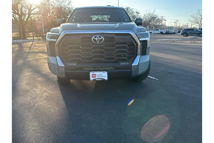 $45979 : 2024 Tundra SR5 image 1