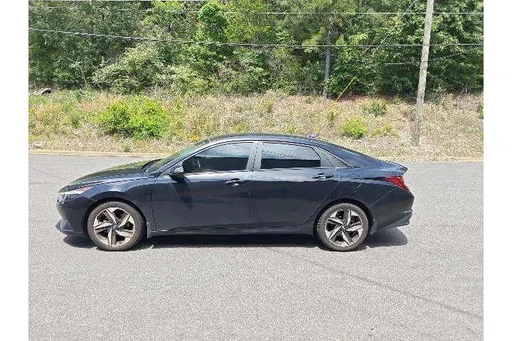 $19590 : Hyundai ELANTRA 2023 SEL 4dr image 5