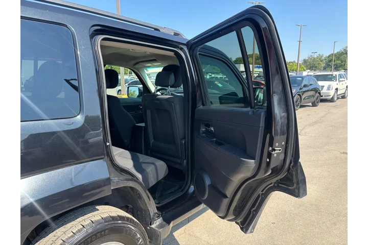 $5980 : 2011 Liberty 4WD 4dr Sport image 10