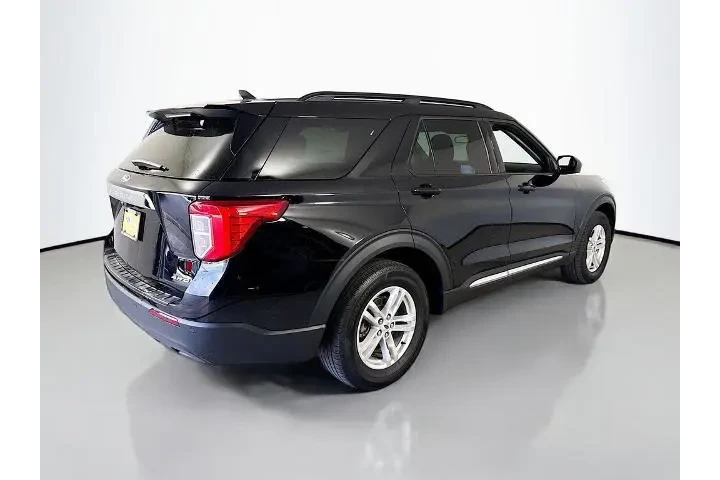 $32750 : Ford Explorer 2023 AWD XLT 4 image 7