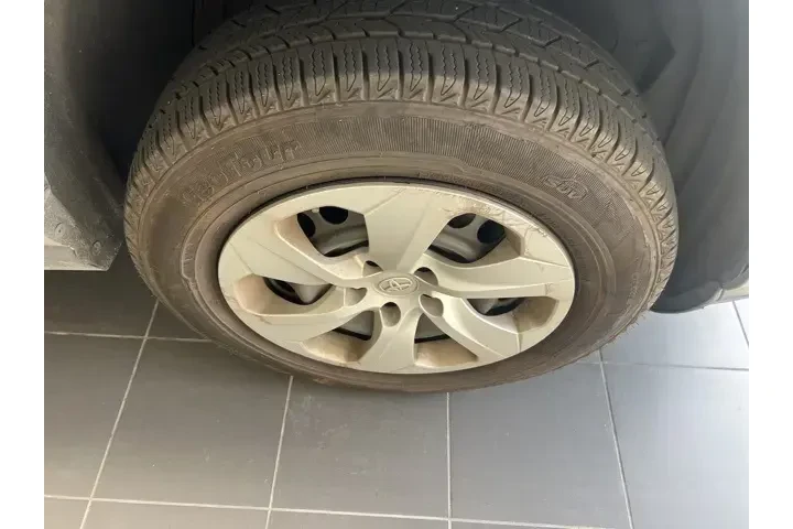 $25922 : Toyota RAV4 2022 AWD LE 4dr image 5