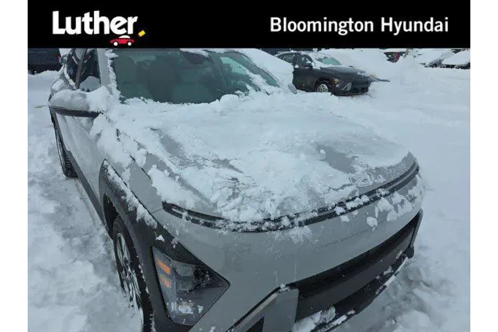 $23500 : Hyundai KONA 2024 AWD SEL 4d image 1