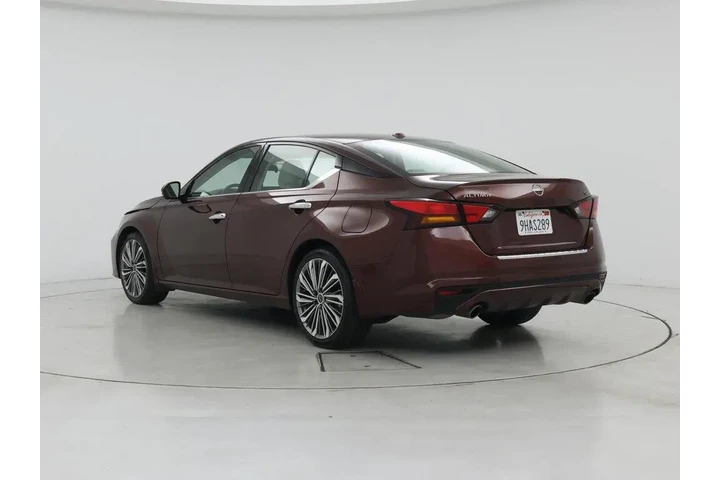 $21998 : Nissan Altima 2023 2.5 SL 4d image 2