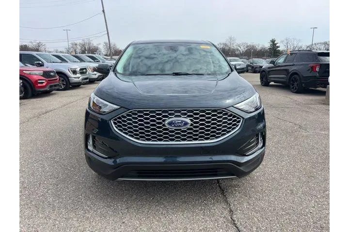 $28275 : Ford Edge 2024 AWD ST-Line 4 image 2