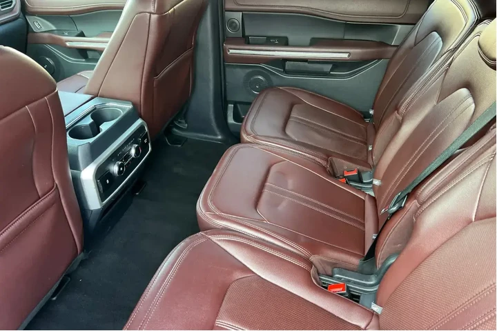 $40000 : Ford Expedition MAX 2024 4x4 image 4