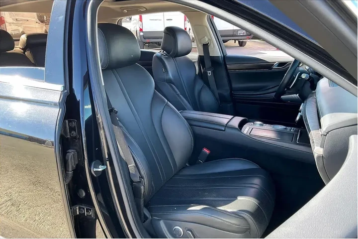 $33460 : Genesis G80 2021 2.5T 4dr Se image 8