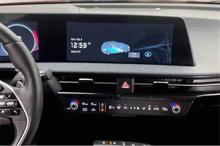 $22990 : Kia EV6 2023 AWD Wind 4dr Cr image 6