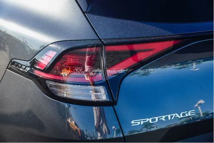 $25680 : Kia Sportage 2024 EX 4dr SUV image 7