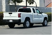 $32575 : Nissan Frontier 2023 4x2 S 4 thumbnail