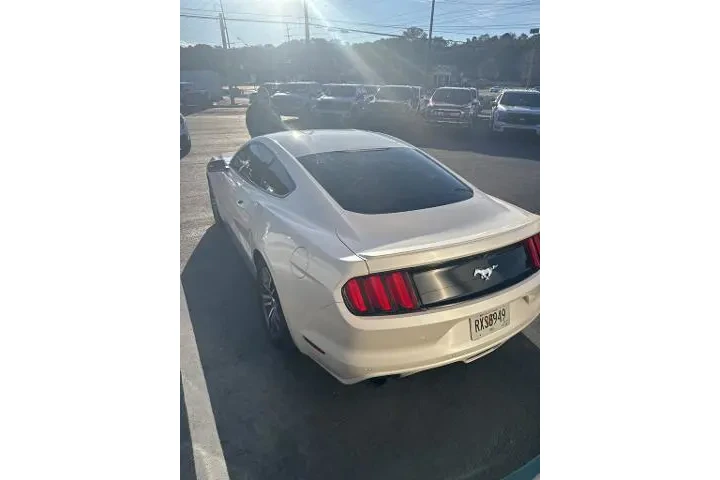 $13000 : Ford Mustang 2017 EcoBoost 2 image 5