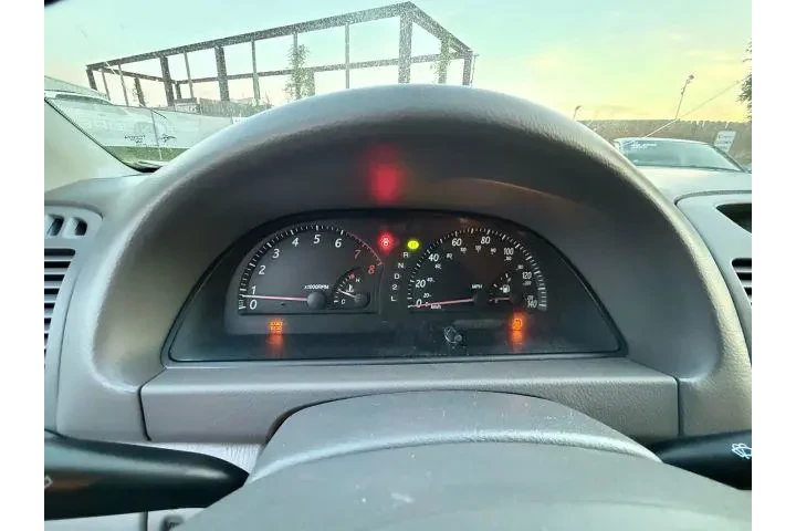 $6500 : Toyota Camry 2004 LE 4dr Sed image 5