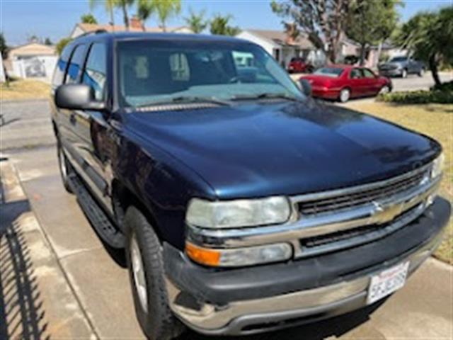 $8300 : 2004 CHEVY TAHOE image 2