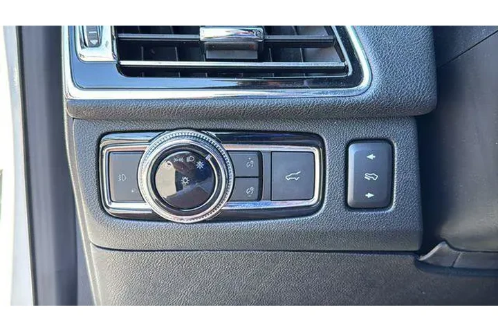 $39075 : Lincoln Navigator L 2020 4x4 image 7