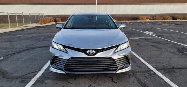 $22700 : 2021 Camry XLE image 4