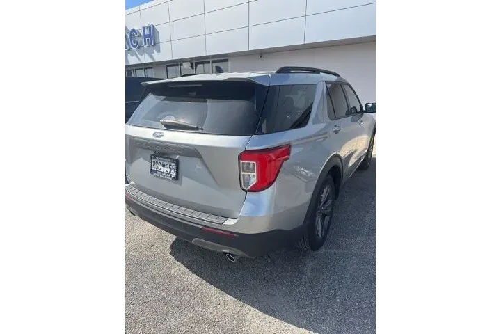 $29864 : Ford Explorer 2023 XLT 4dr S image 7