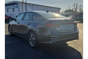 $12900 : 2019 Forte FE 6M thumbnail