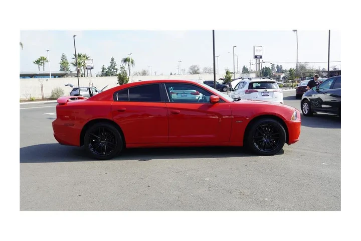 $13984 : 2011 Charger Road/Track image 5