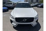 $33710 : 2022 XC60 Recharge Plug-In Hy thumbnail