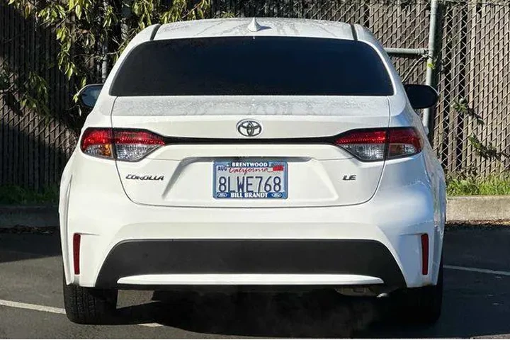 $18094 : Toyota Corolla 2020 LE 4dr S image 8