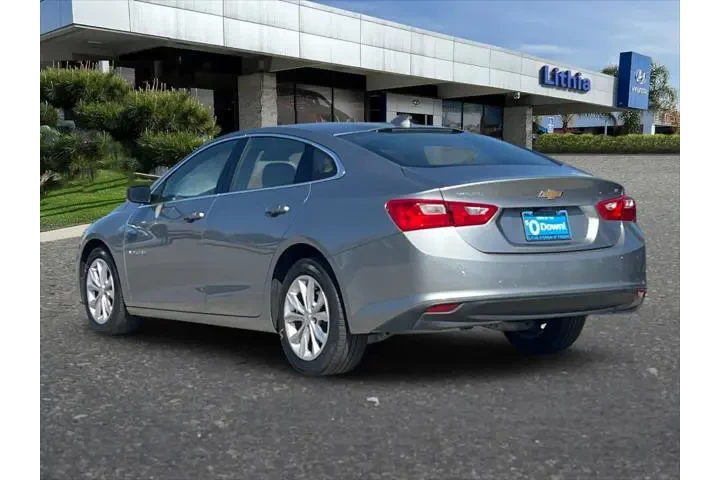 $19677 : Chevrolet Malibu 2025 LT 4dr image 7