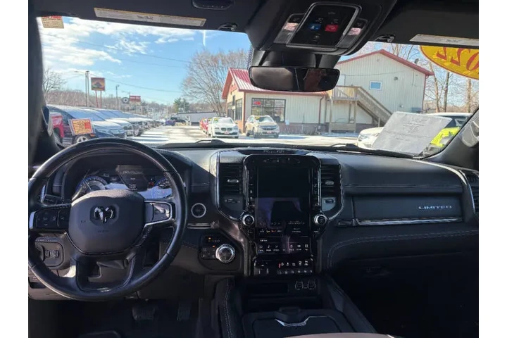 $32950 : 2022 RAM 1500 Limited image 10