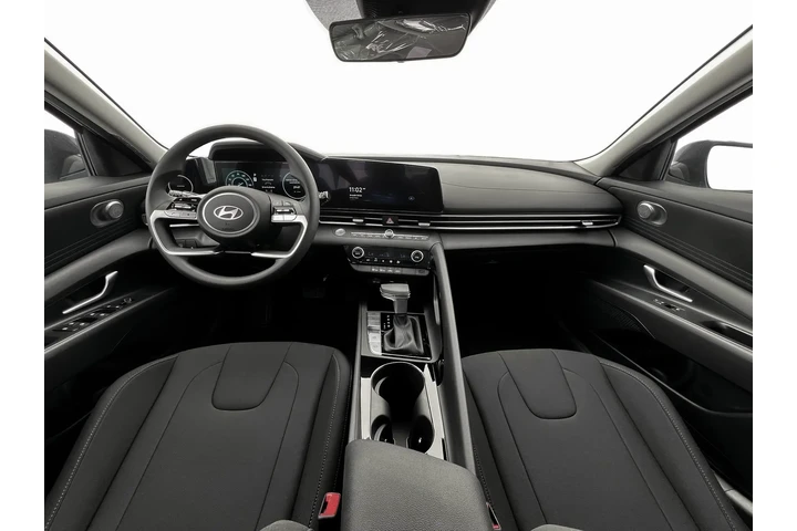 $23995 : Hyundai ELANTRA Hybrid 2025 image 3