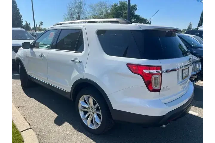 $15975 : Ford Explorer 2014 AWD XLT 4 image 5