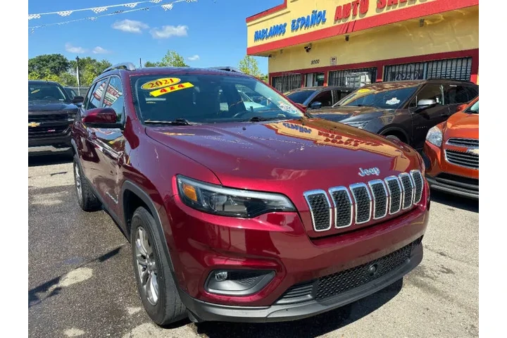 $25995 : 2021 Cherokee Latitude Lux image 3