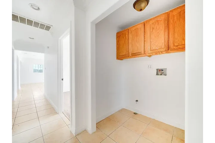 $3700 : Beautiful Home 4B/2B image 10