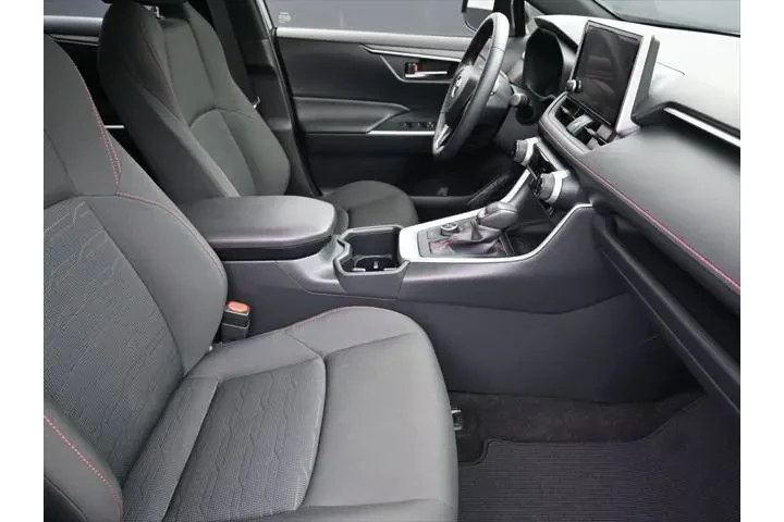 $39990 : Toyota RAV4 Plug-in Hybrid 2 image 5