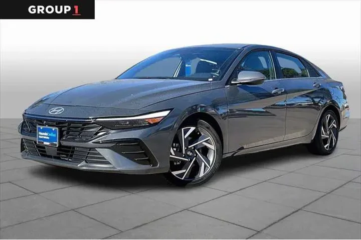 $25699 : Hyundai ELANTRA Hybrid 2025 image 1