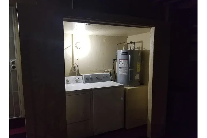 $1850 : Live without traffic getting h image 5