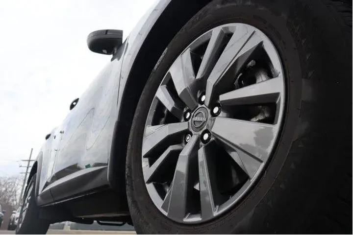 $28873 : Nissan Pathfinder 2024 AWD S image 10