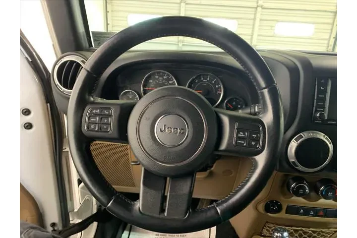 $22689 : Jeep Wrangler Unlimited 2015 image 9