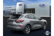 $21780 : Ford Escape 2023 AWD ST-Line thumbnail