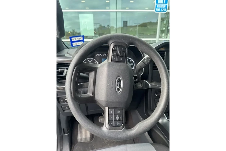 $30900 : Ford F-150 2022 4x2 XL 4dr S image 10